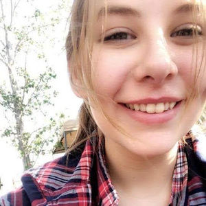 Meet your Posher, Cierra